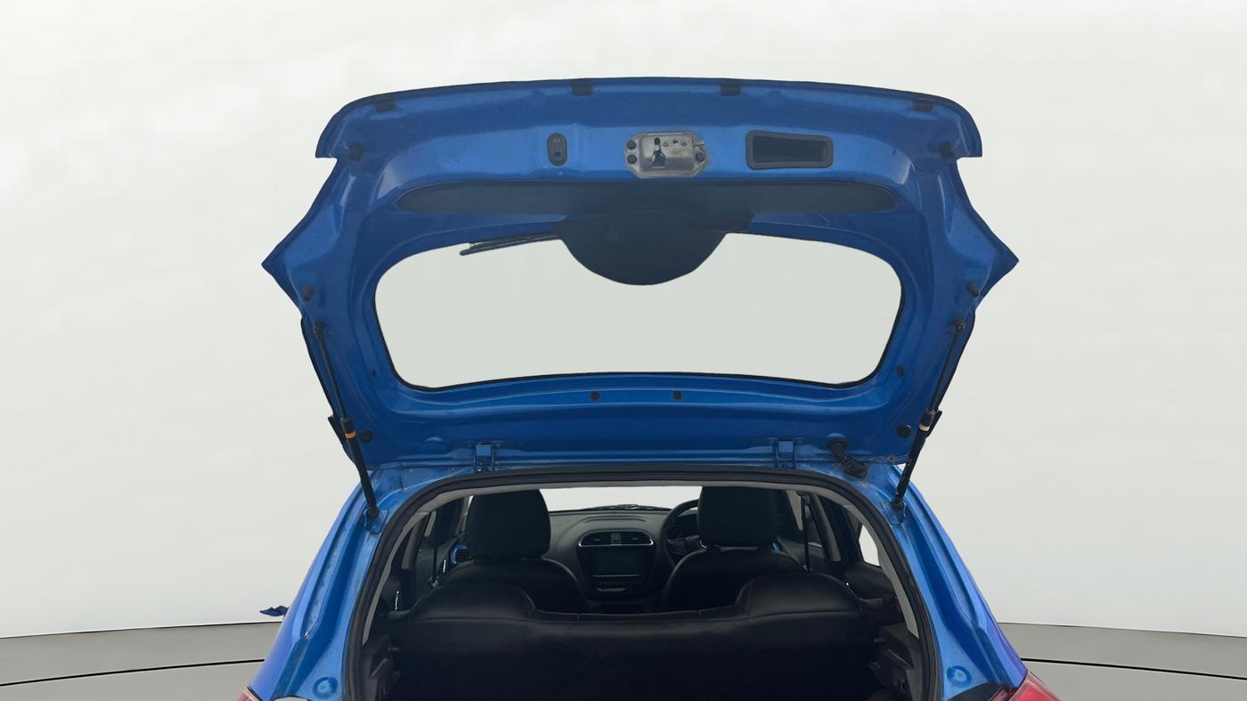 2020 Tata Tiago XZ PLUS DUAL TONE PETROL, Petrol, Manual, 45,112 km, Boot Door Open