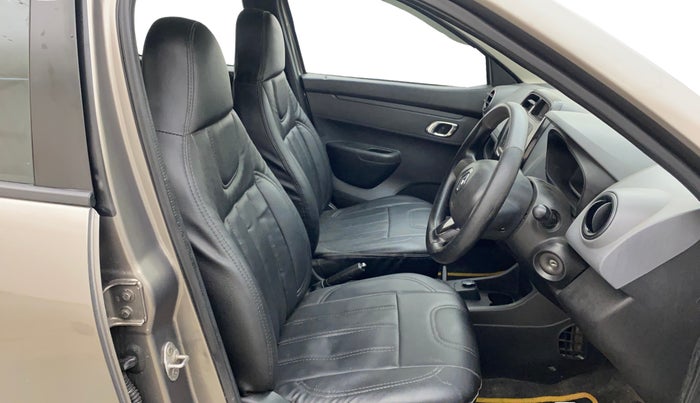 2019 Renault Kwid RXT 1.0 AMT (O), Petrol, Automatic, 27,164 km, Right Side Front Door Cabin