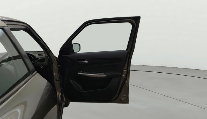 2021 Maruti Swift ZXI, Petrol, Manual, 27,489 km, RHS Front Door