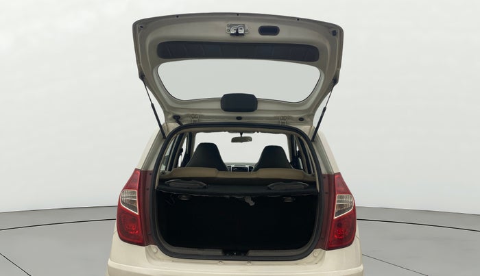 2014 Hyundai i10 MAGNA 1.1, Petrol, Manual, 85,092 km, Boot Door Open