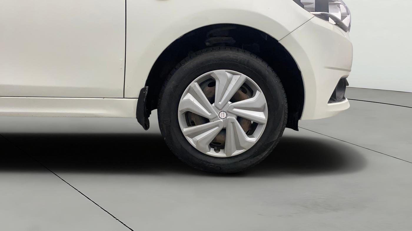 2018 Tata Tiago XT PETROL, Petrol, Manual, 81,873 km, Right Front Wheel