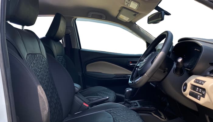 2024 Toyota Glanza V AMT, Petrol, Automatic, 22,976 km, Right Side Front Door Cabin