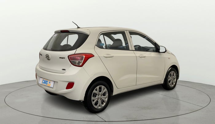 2016 Hyundai Grand i10 MAGNA 1.2 KAPPA VTVT, Petrol, Manual, 46,008 km, Right Back Diagonal