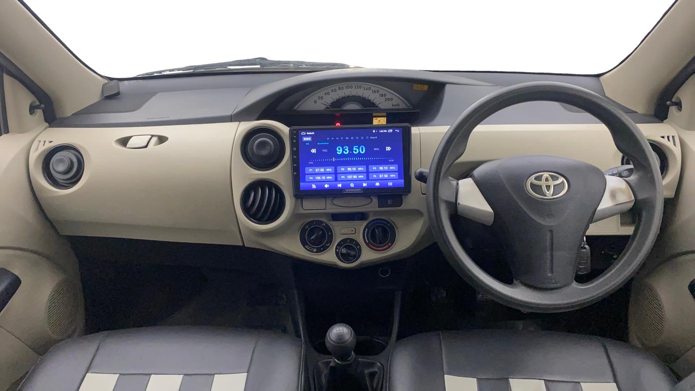 2012 Toyota Etios Liva G, Petrol, Manual, 96,695 km, Dashboard