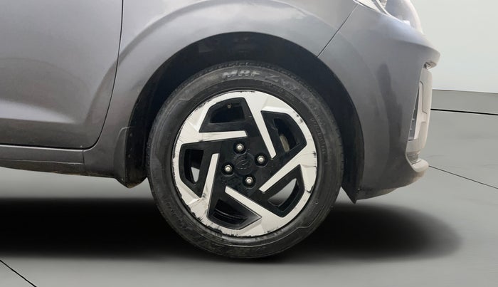 2023 Hyundai GRAND I10 NIOS SPORTZ 1.2 KAPPA VTVT CNG, CNG, Manual, 42,137 km, Right Front Wheel