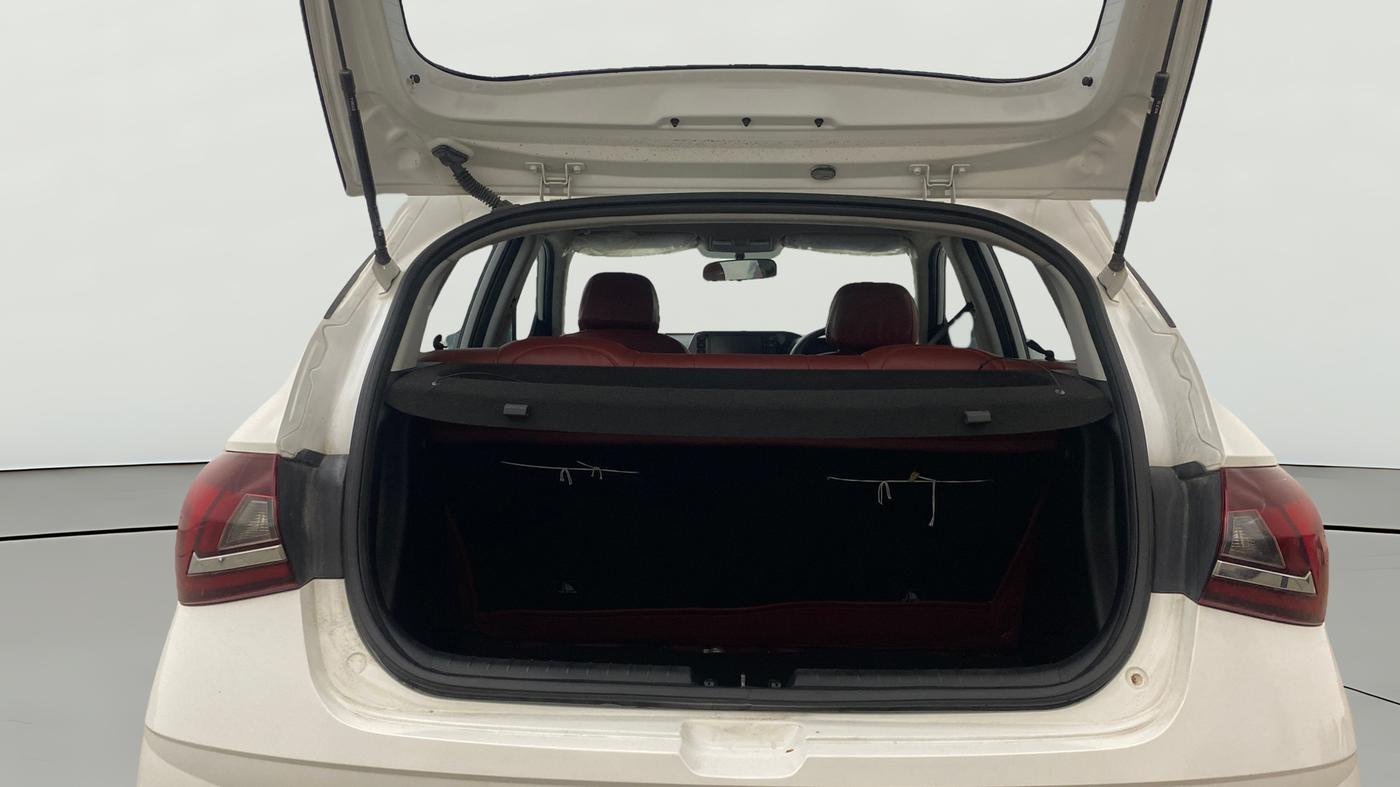 2022 Hyundai NEW I20 Sportz 1.2 IVT, Petrol, Automatic, 57,583 km, Boot Open Zoomed View