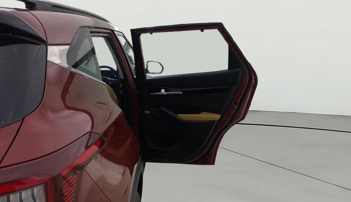 2023 KIA SELTOS  HTX PLUS 1.5 TURBO PETROL IMT, Petrol, Manual, 6,335 km, RHS Rear Door