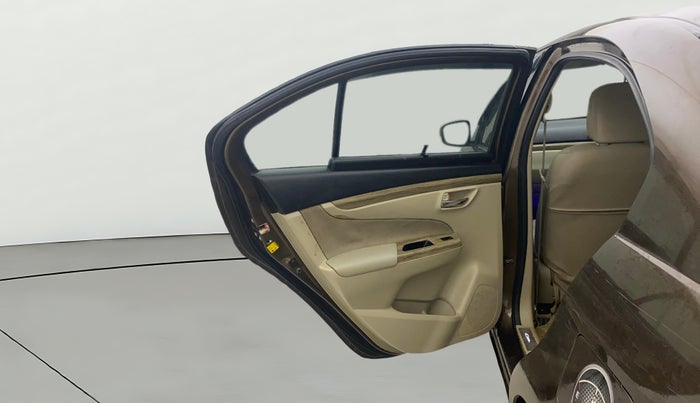 2018 Maruti Ciaz DELTA 1.5 SHVS MT PETROL, Petrol, Manual, 1,11,327 km, LHS Rear Door