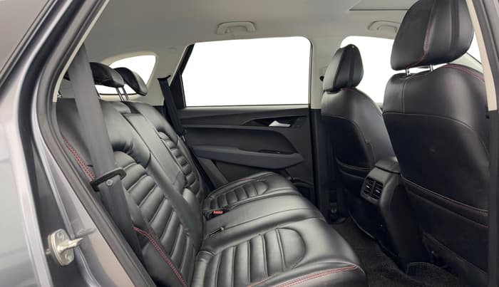 2021 MG HECTOR SHINE 1.5 PETROL TURBO CVT, Petrol, Automatic, 34,829 km, Right Side Rear Door Cabin