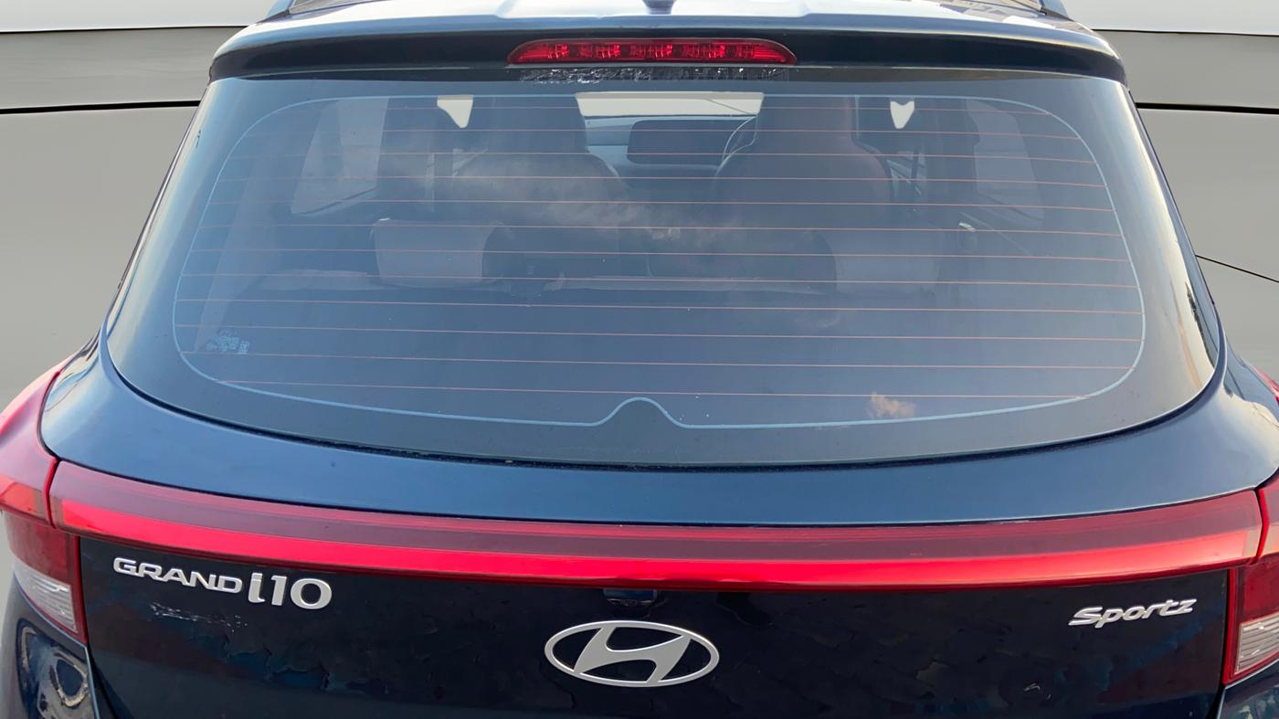 2023 Hyundai GRAND I10 NIOS SPORTZ AMT 1.2 KAPPA VTVT, Petrol, Automatic, 56,130 km, Rear Windshield