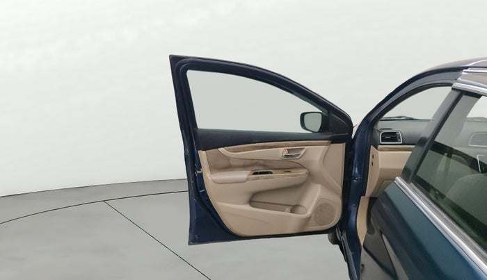 2018 Maruti Ciaz DELTA 1.5 SHVS MT PETROL, Petrol, Manual, 1,07,379 km, LHS Front Door