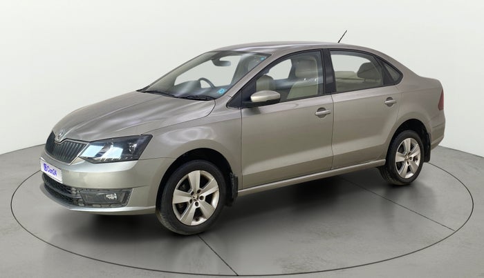 2016 Skoda Rapid STYLE 1.6 MPI AT, Petrol, Automatic, 61,090 km, Left Front Diagonal