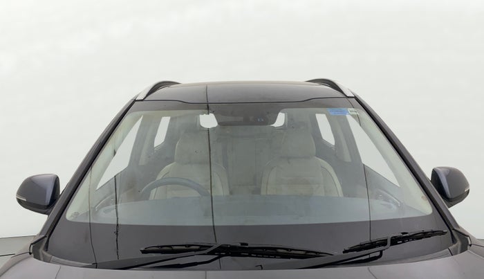 2023 KIA CARENS LUXURY PLUS 1.5 IMT PETROL, Petrol, Manual, 32,480 km, Front Windshield