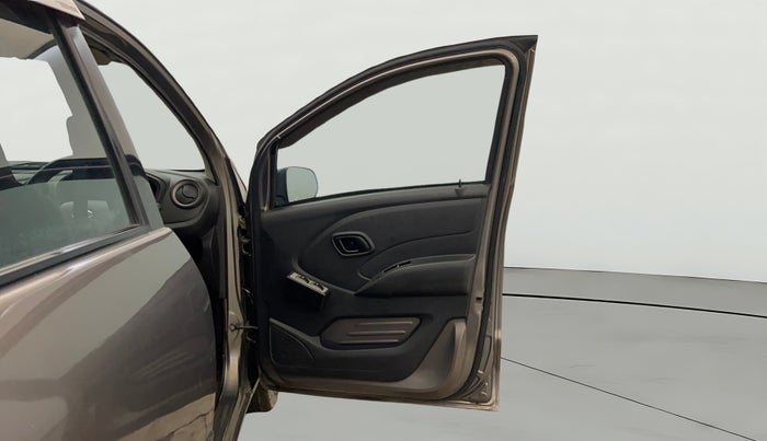 2018 Datsun Redi Go A, Petrol, Manual, 66,711 km, RHS Front Door