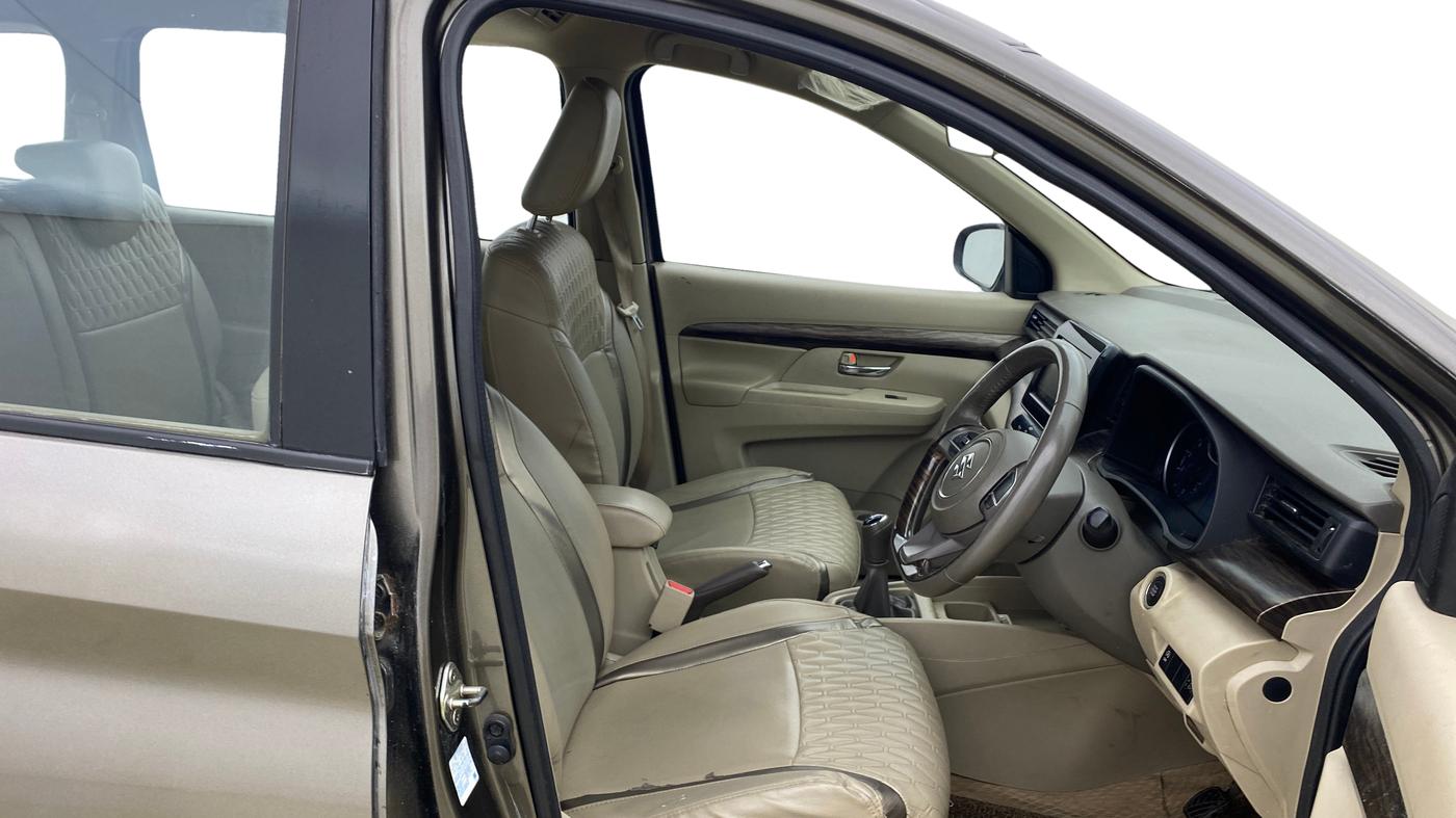 2019 Maruti Ertiga ZXI+ SHVS, Petrol, Manual, 82,157 km, Right Side Front Door Cabin