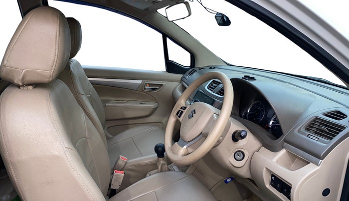 2016 Maruti Ertiga VDI SHVS, Diesel, Manual, 1,07,444 km, Right Side Front Door Cabin