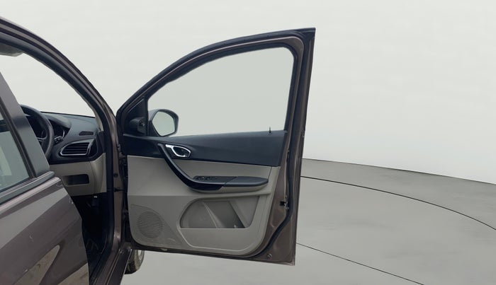 2018 Tata Tiago XZ PETROL, Petrol, Manual, 31,783 km, RHS Front Door