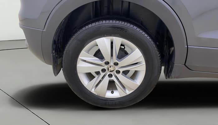2022 Skoda KUSHAQ AMBITION 1.0L TSI AT, Petrol, Automatic, 62,833 km, Right Rear Wheel