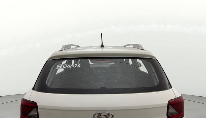 2020 Hyundai VENUE S 1.2, Petrol, Manual, 35,081 km, Rear Windshield