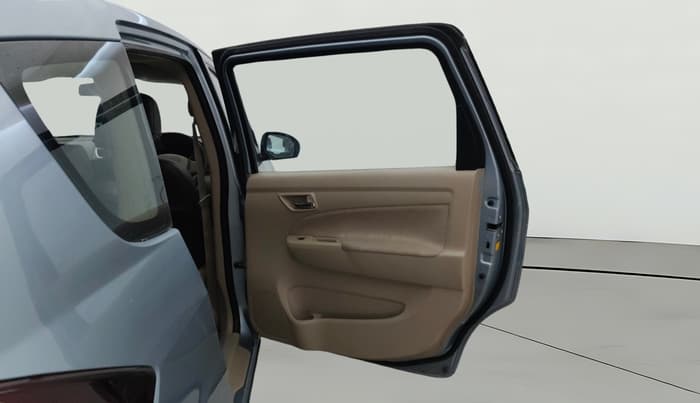 2015 Maruti Ertiga VXI CNG, CNG, Manual, 38,636 km, RHS Rear Door