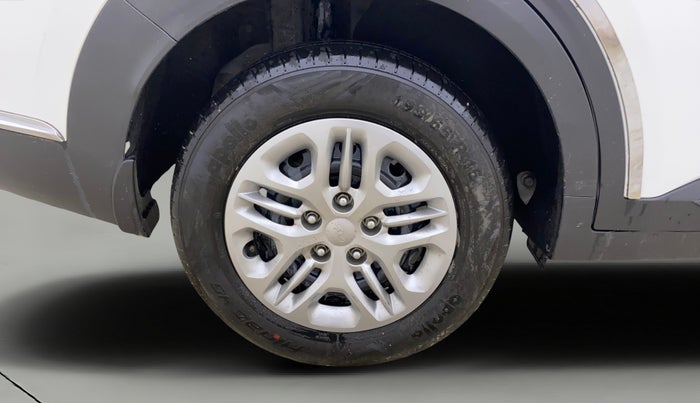 2024 KIA CARENS PRESTIGE 1.5 PETROL 7 STR, Petrol, Manual, 7,359 km, Right Rear Wheel