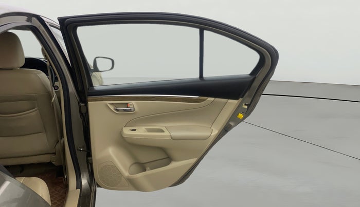 2018 Maruti Ciaz ALPHA  AT 1.5 SHVS PETROL, Petrol, Automatic, 52,276 km, RHS Rear Door