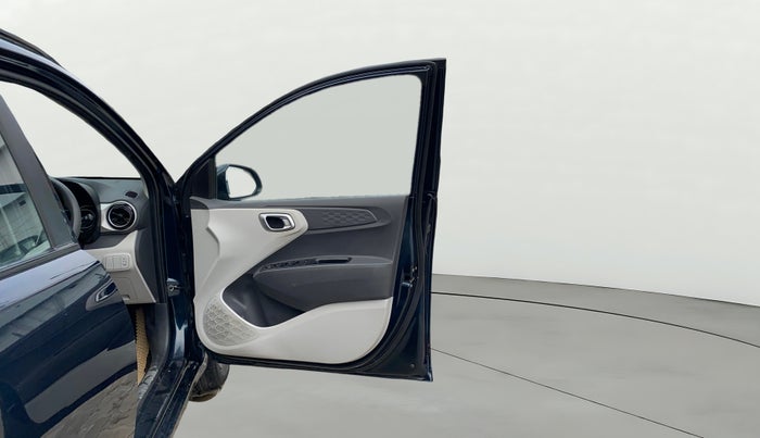 2022 Hyundai GRAND I10 NIOS SPORTZ AMT 1.2 KAPPA VTVT, Petrol, Automatic, 32,948 km, RHS Front Door