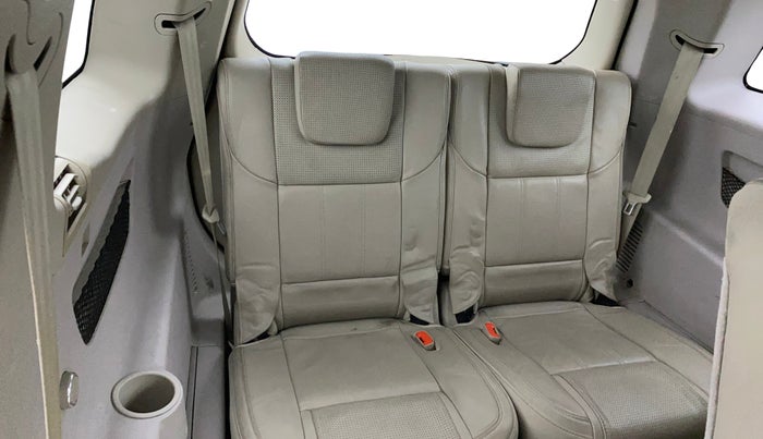 2016 Mahindra XUV500 W10 1.99, Diesel, Manual, 53,060 km, Third Seat Row ( optional )