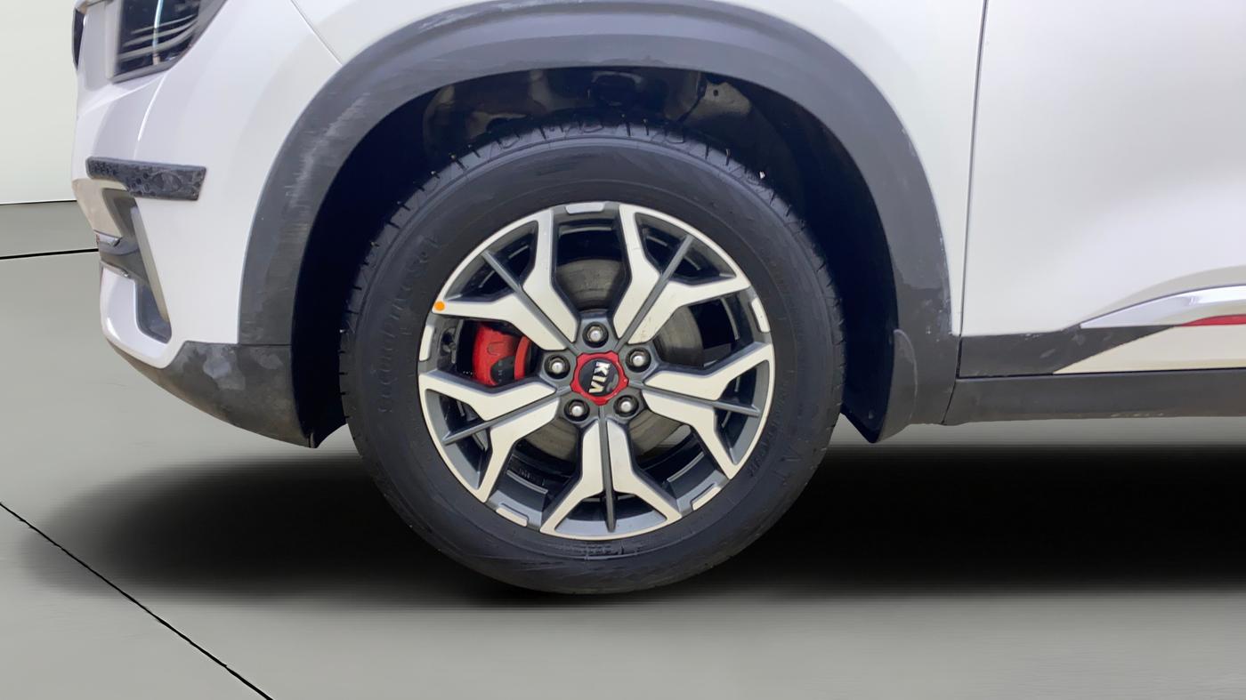 2020 KIA SELTOS GTX PLUS 1.4 PETROL, Petrol, Manual, 1,11,394 km, Left Front Wheel