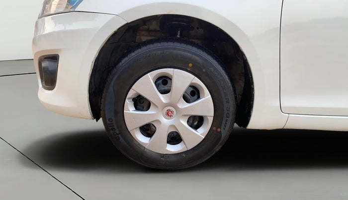 2014 Maruti Swift Dzire VDI, Diesel, Manual, 1,13,570 km, Left Front Wheel