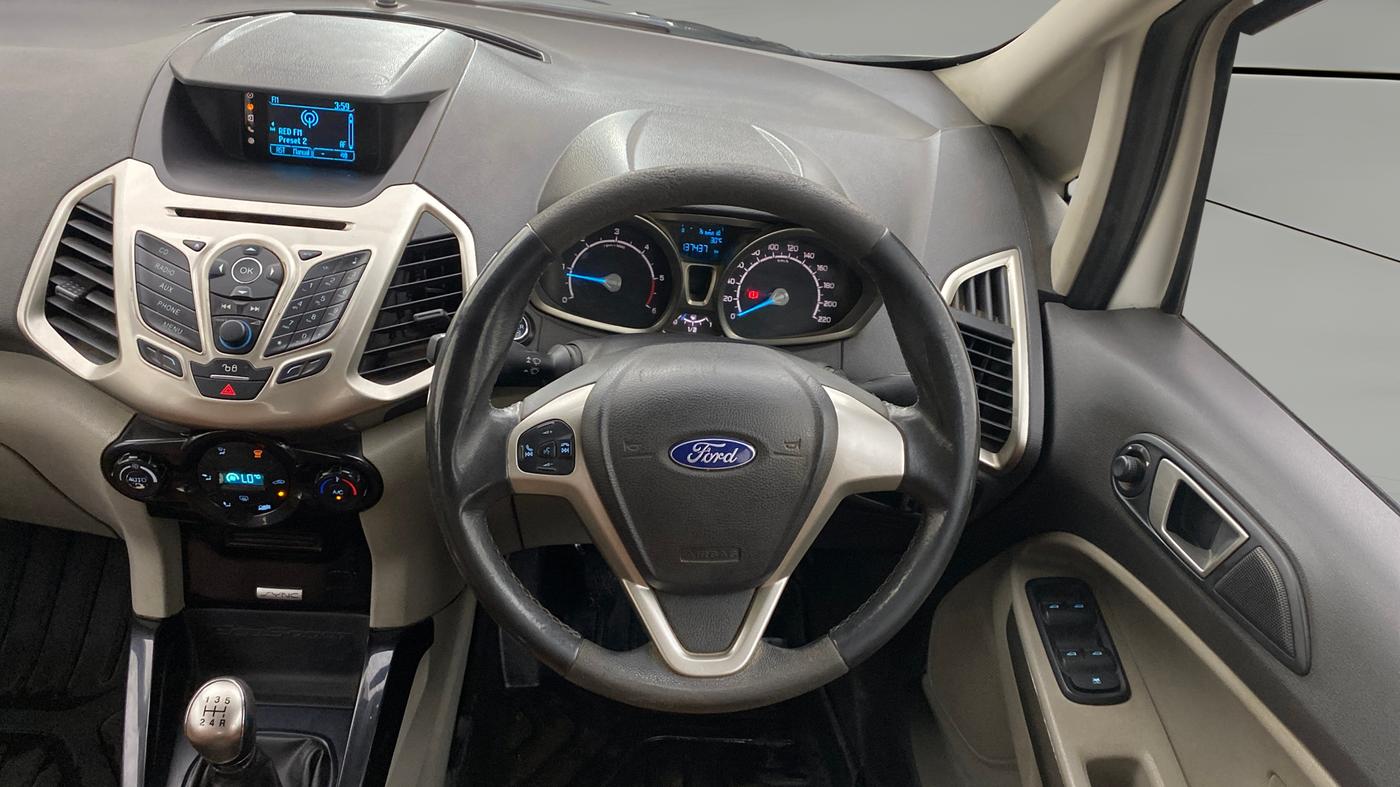 2016 Ford Ecosport TITANIUM 1.5L DIESEL, Diesel, Manual, 1,37,484 km, Steering Wheel Close Up