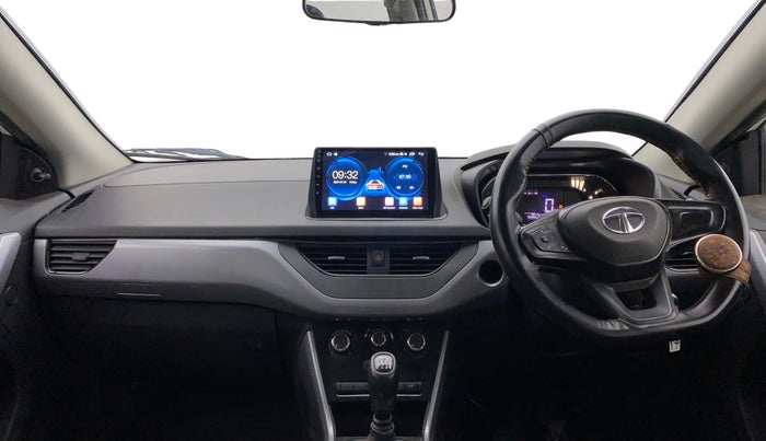 2022 Tata NEXON XE PETROL, CNG, Manual, 75,986 km, Dashboard