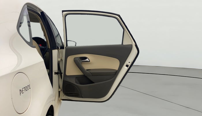 2013 Volkswagen Vento HIGHLINE 1.6 MPI, Petrol, Manual, 1,17,067 km, RHS Rear Door