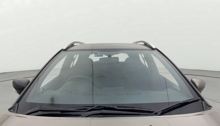 2019 Nissan Kicks XV DIESEL, Diesel, Manual, 41,552 km, Front Windshield