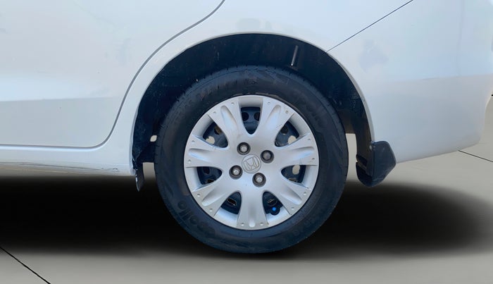 2016 Honda Amaze 1.2L I-VTEC SX, CNG, Manual, 1,08,799 km, Left Rear Wheel