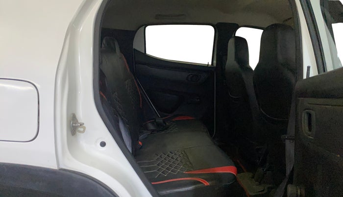 2022 Renault Kwid RXE, Petrol, Manual, 12,666 km, Right Side Rear Door Cabin