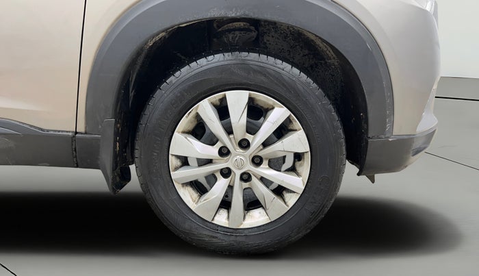 2019 Nissan Kicks XL 1.5, Petrol, Manual, 48,806 km, Right Front Wheel