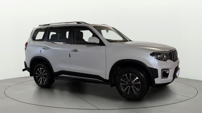 2024 Mahindra SCORPIO-N Z8 PETROL MT 7 STR, Petrol, Manual, 15,039 km, Right Front Diagonal