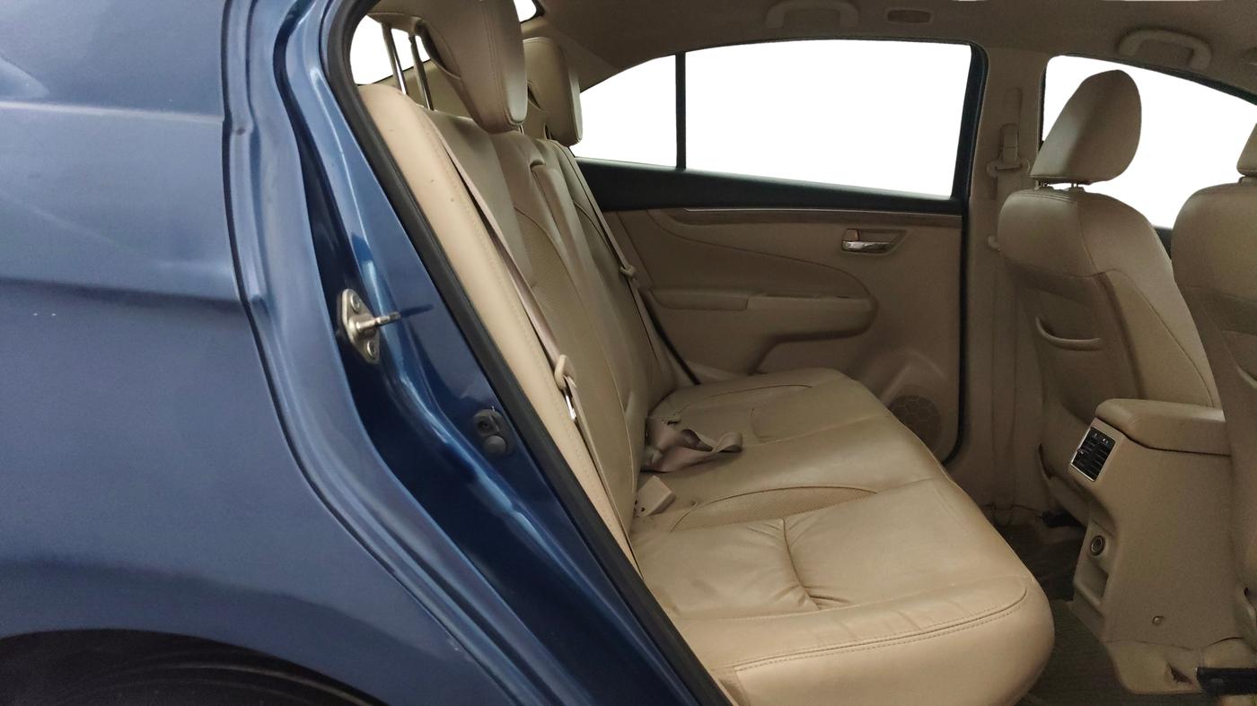 2020 Maruti Ciaz ALPHA  AT 1.5 SHVS PETROL, Petrol, Automatic, 81,801 km, Right Side Rear Door Cabin