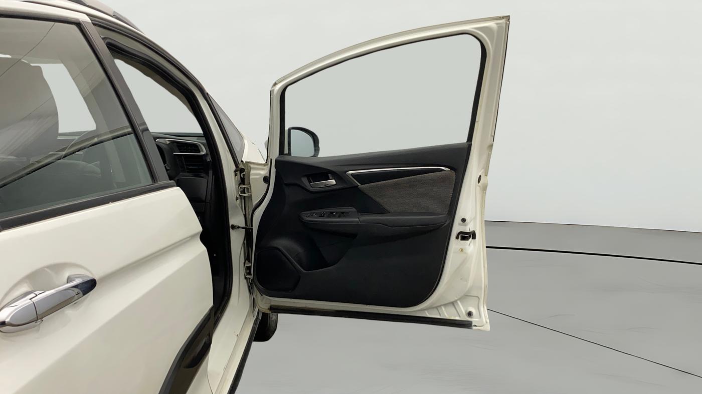 2018 Honda WR-V 1.2L I-VTEC VX MT, CNG, Manual, 1,03,667 km, RHS Front Door