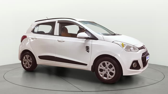 2016 Hyundai Grand i10 SPORTZ 1.1 CRDI, Diesel, Manual, 1,06,048 km, Right Front Diagonal