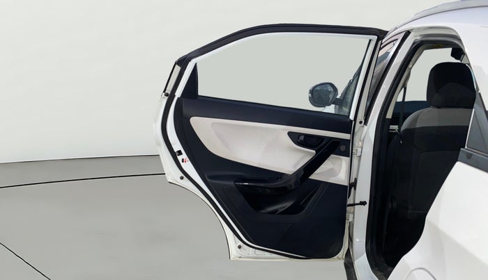 2025 Tata NEXON Pure S 1.2 iCNG, CNG, Manual, 23,295 km, LHS Rear Door