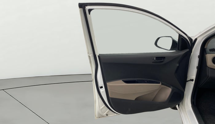 2018 Hyundai Grand i10 MAGNA AT 1.2 KAPPA VTVT, Petrol, Automatic, 49,574 km, LHS Front Door