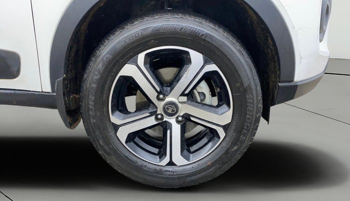 2022 Tata NEXON XZA PLUS PETROL, Petrol, Automatic, 23,210 km, Right Front Wheel