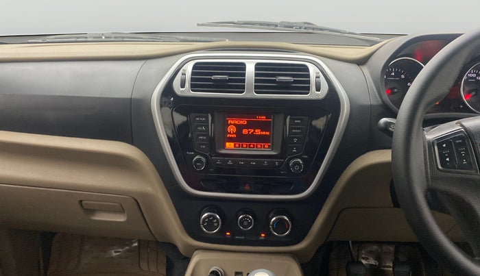 2017 Mahindra TUV300 T8, Diesel, Manual, 1,13,073 km, Air Conditioner