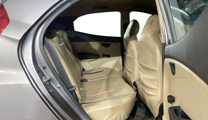 2013 Hyundai Eon MAGNA +, Petrol, Manual, 14,064 km, Right Side Rear Door Cabin