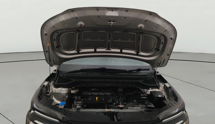 2023 KIA CARENS PREMIUM 1.5 PETROL 7 STR, Petrol, Manual, 16,676 km, Open Bonet