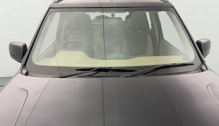 2017 Mahindra TUV300 T8, Diesel, Manual, 54,026 km, Front Windshield