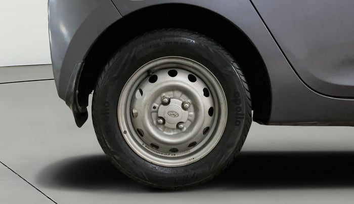 2018 Hyundai Eon ERA PLUS (O), Petrol, Manual, 26,023 km, Right Rear Wheel