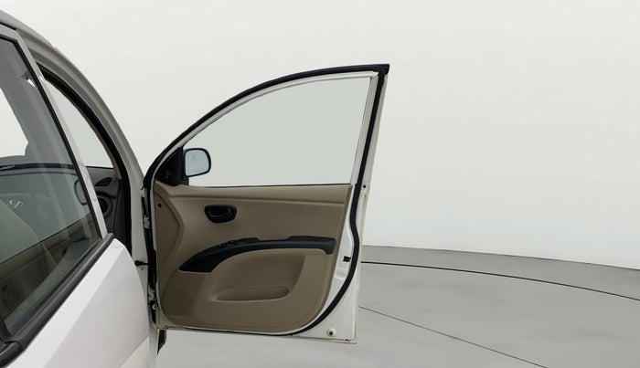 2015 Hyundai i10 MAGNA 1.1, Petrol, Manual, 49,188 km, RHS Front Door